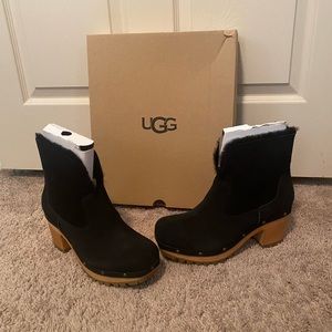 UGG Thebes clog boot. Black. New. Never worn, comes with original box